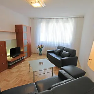 https://top-location-marc-aurel-apartment.vienna-besthotels.com